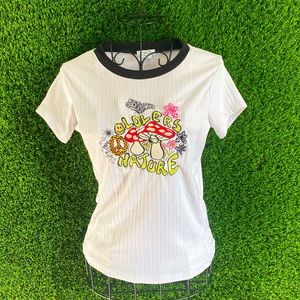 Rue 21 fitted cropped shirt brand new worn once.